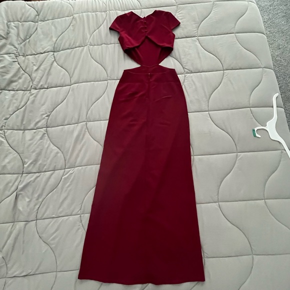 Lulu’s Burgundy Cut Off Cap Sleeve Dress - Picture 5 of 6